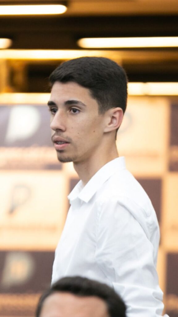 foto-0101-576x1024-1